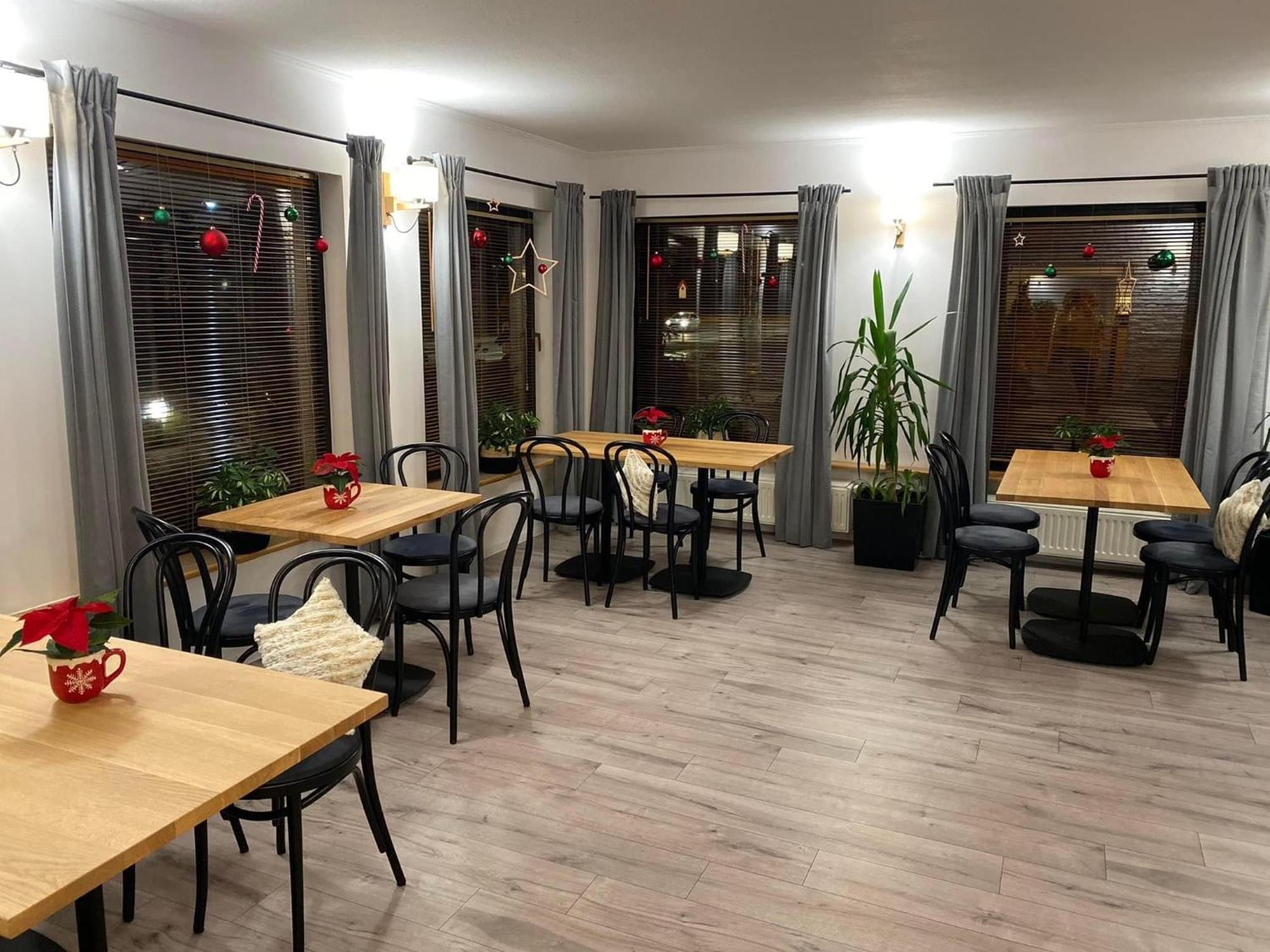 פוזנן Hotel Astra Tajemniczy Ogrod מראה חיצוני תמונה