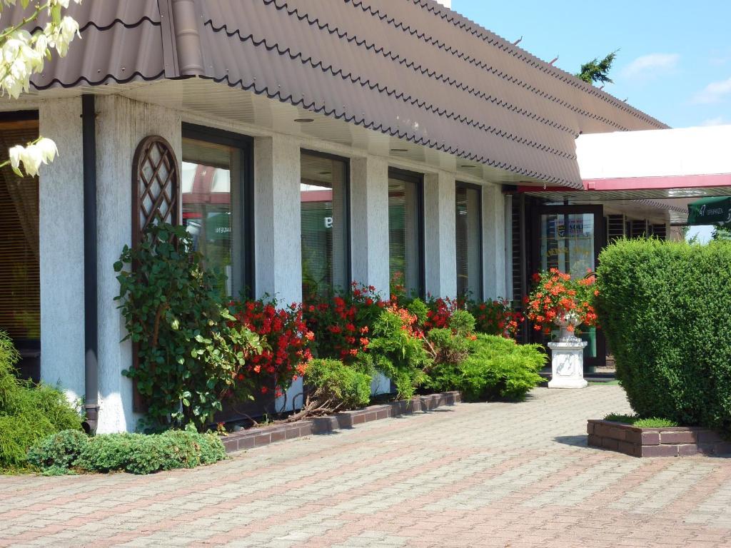 פוזנן Hotel Astra Tajemniczy Ogrod מראה חיצוני תמונה